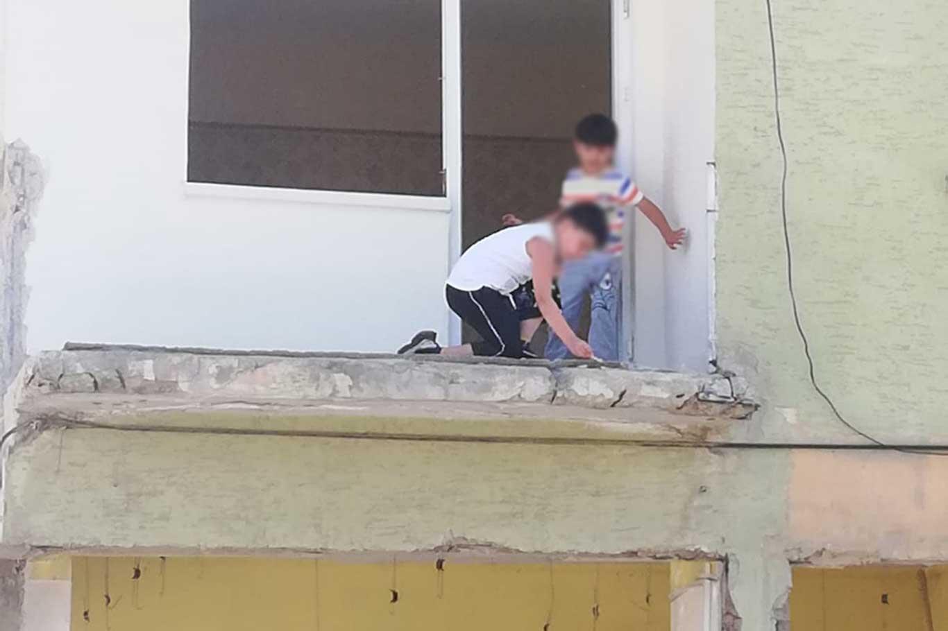 Yıkılmayan ağır hasarlı binalar ahlaksızlık, alkol ve uyuşturucu yuvasına döndü